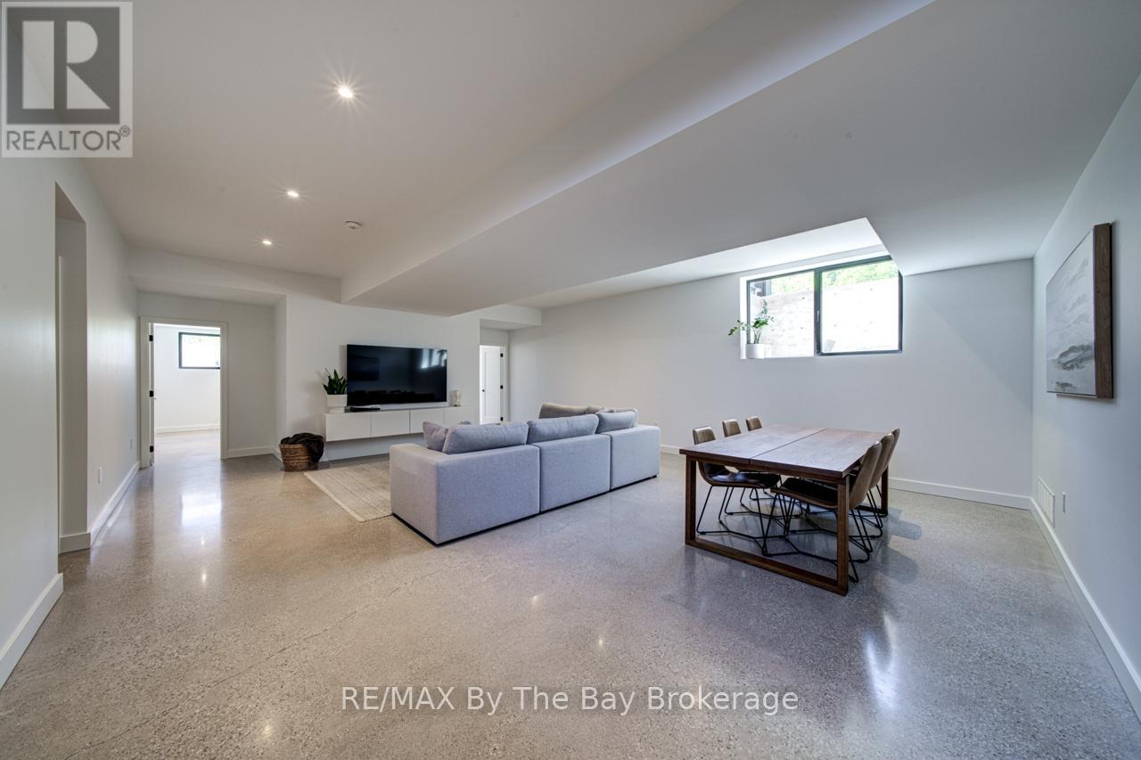 18 RAINTREE COURT - Image 33