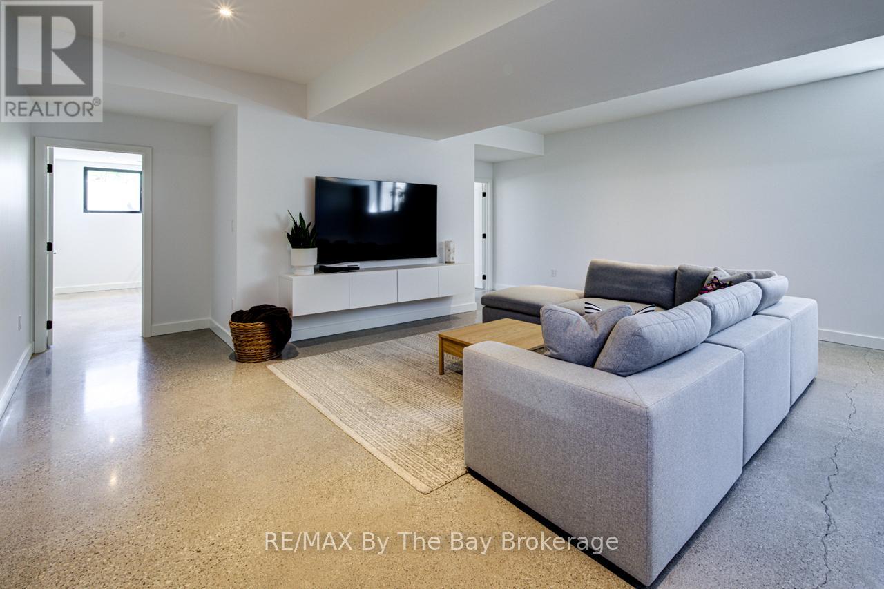 18 RAINTREE COURT - Image 34