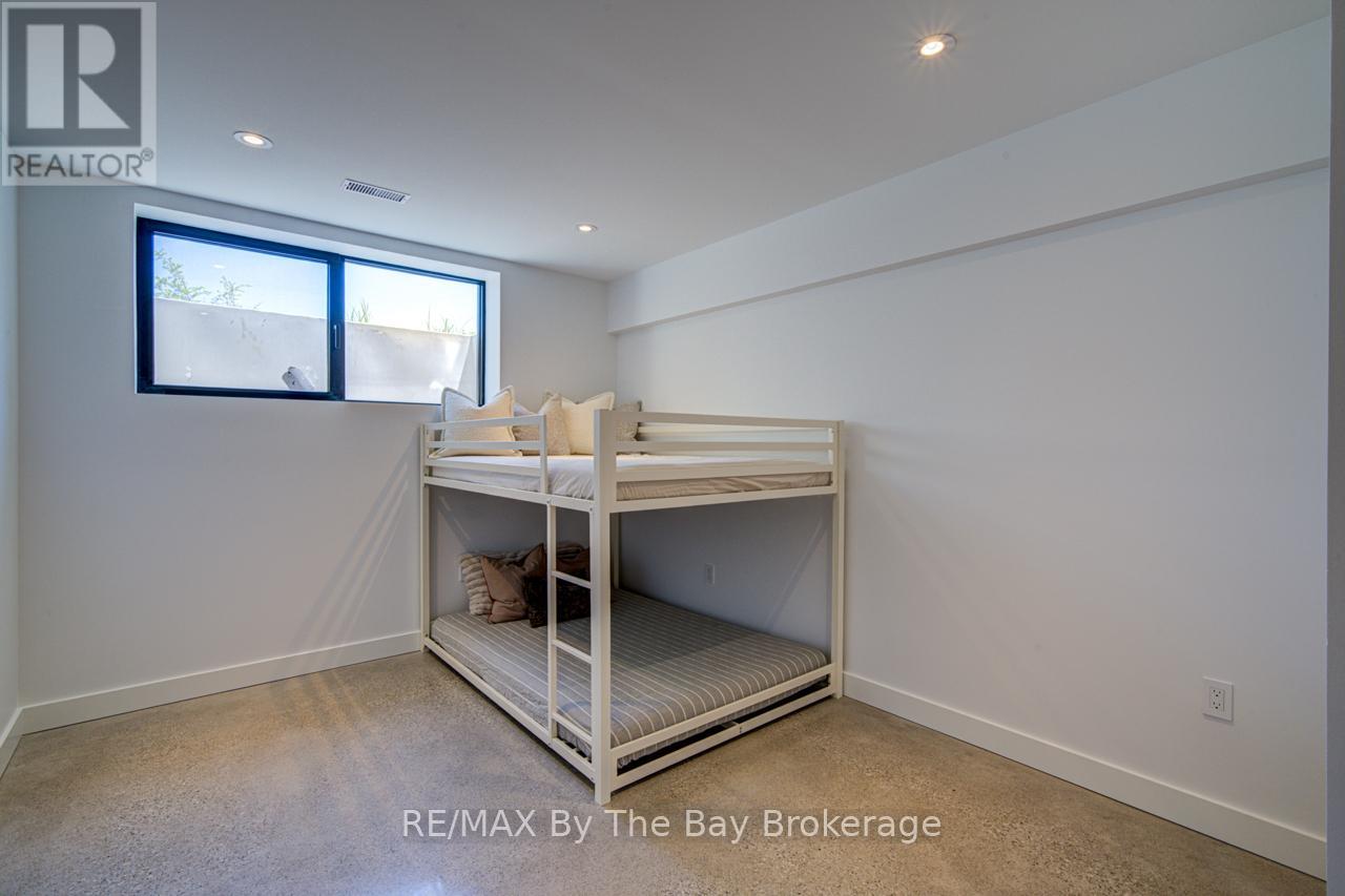 18 RAINTREE COURT - Image 35