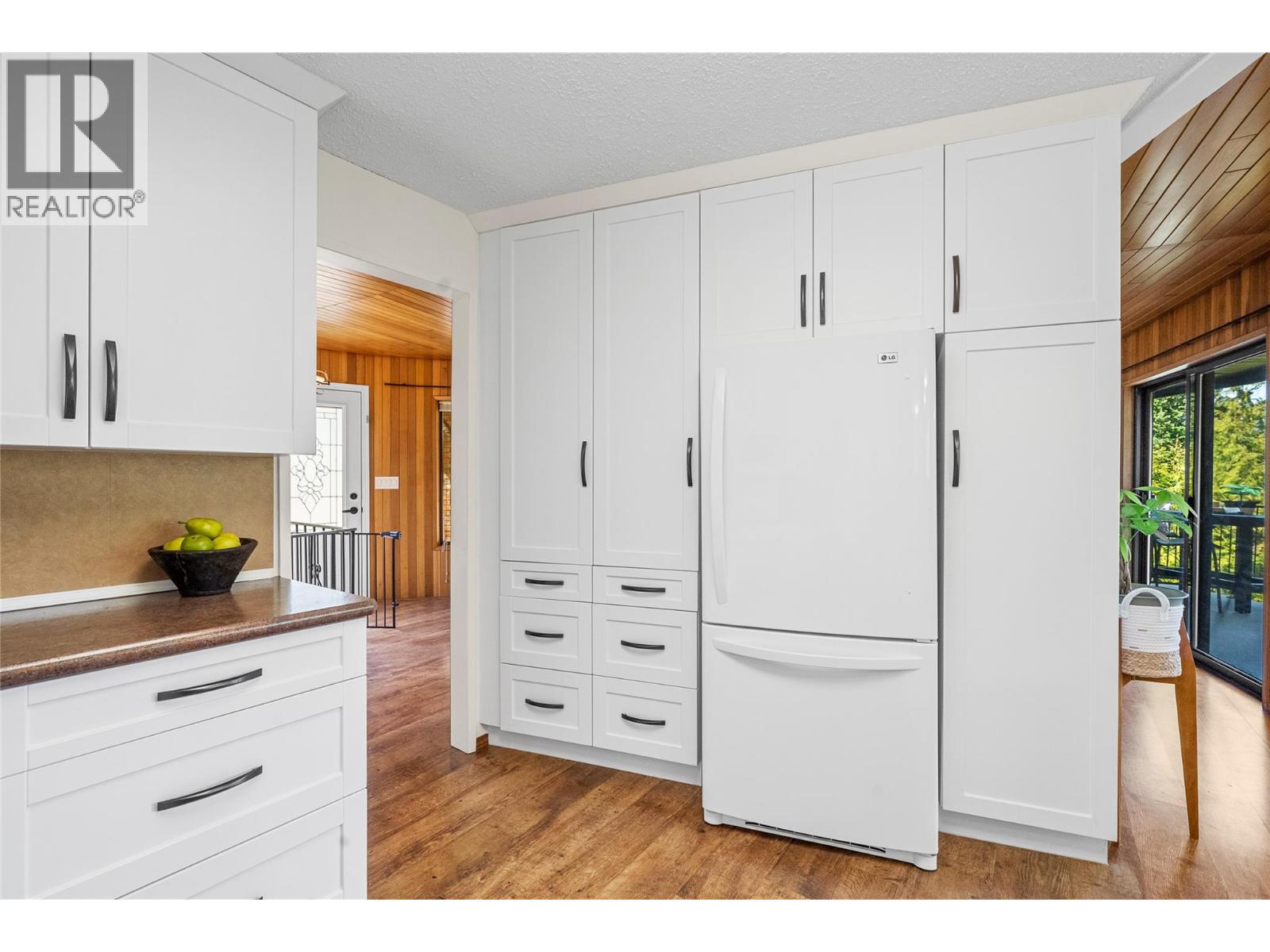 2631 Grand View Place, Blind Bay