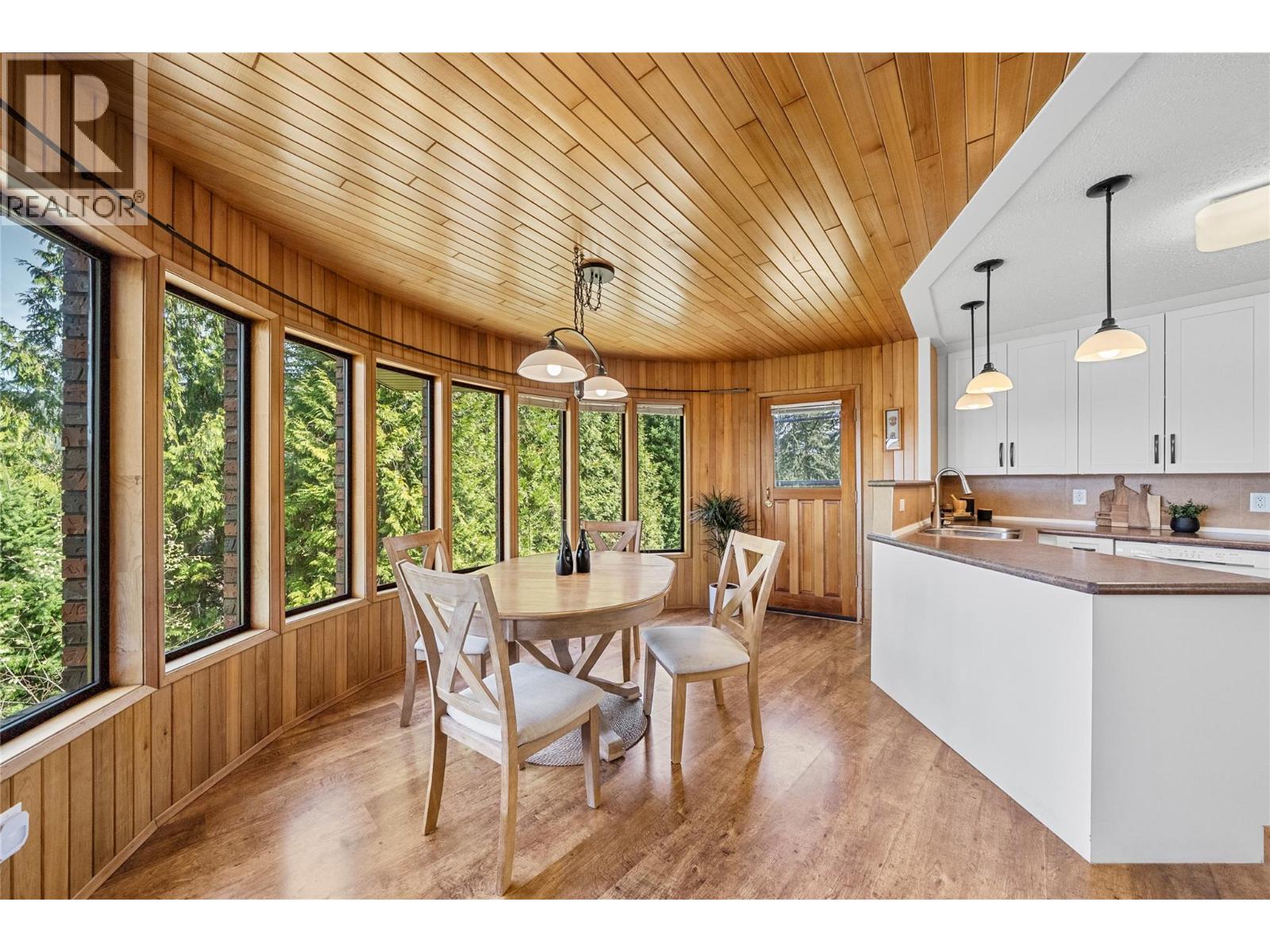 2631 Grand View Place, Blind Bay