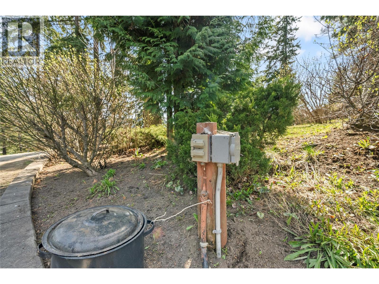 2631 Grand View Place, Blind Bay