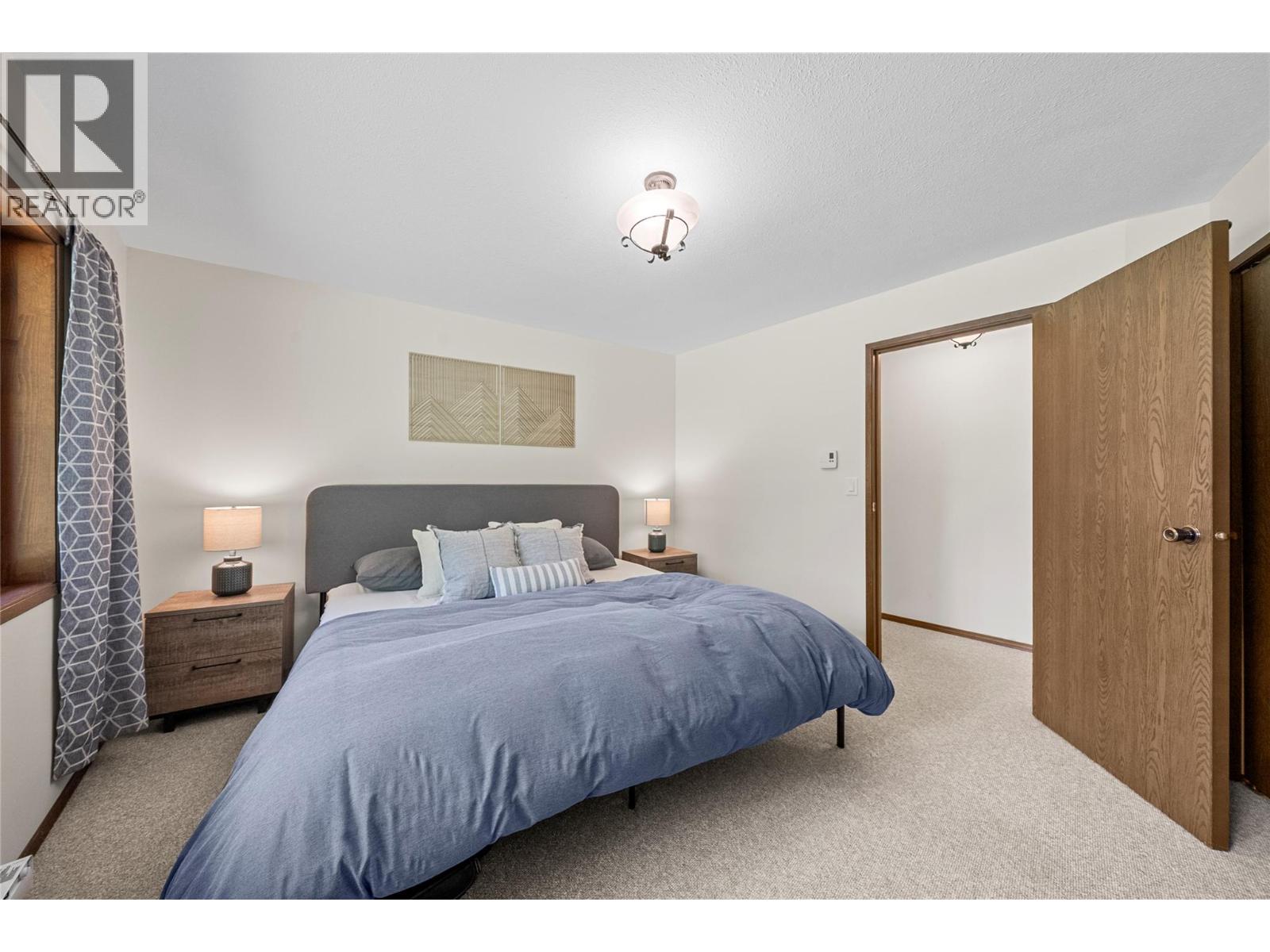 2631 Grand View Place, Blind Bay