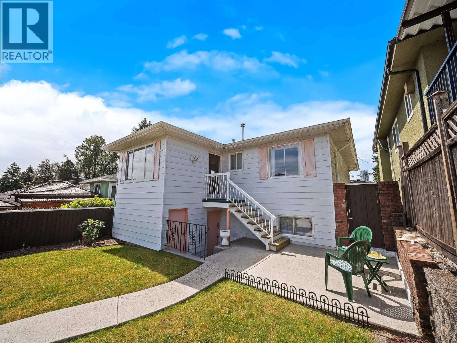7766 DAVIES STREET, Burnaby