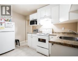 2708 Boundary Road, Burnaby, BC V5M3Z6 Photo 12