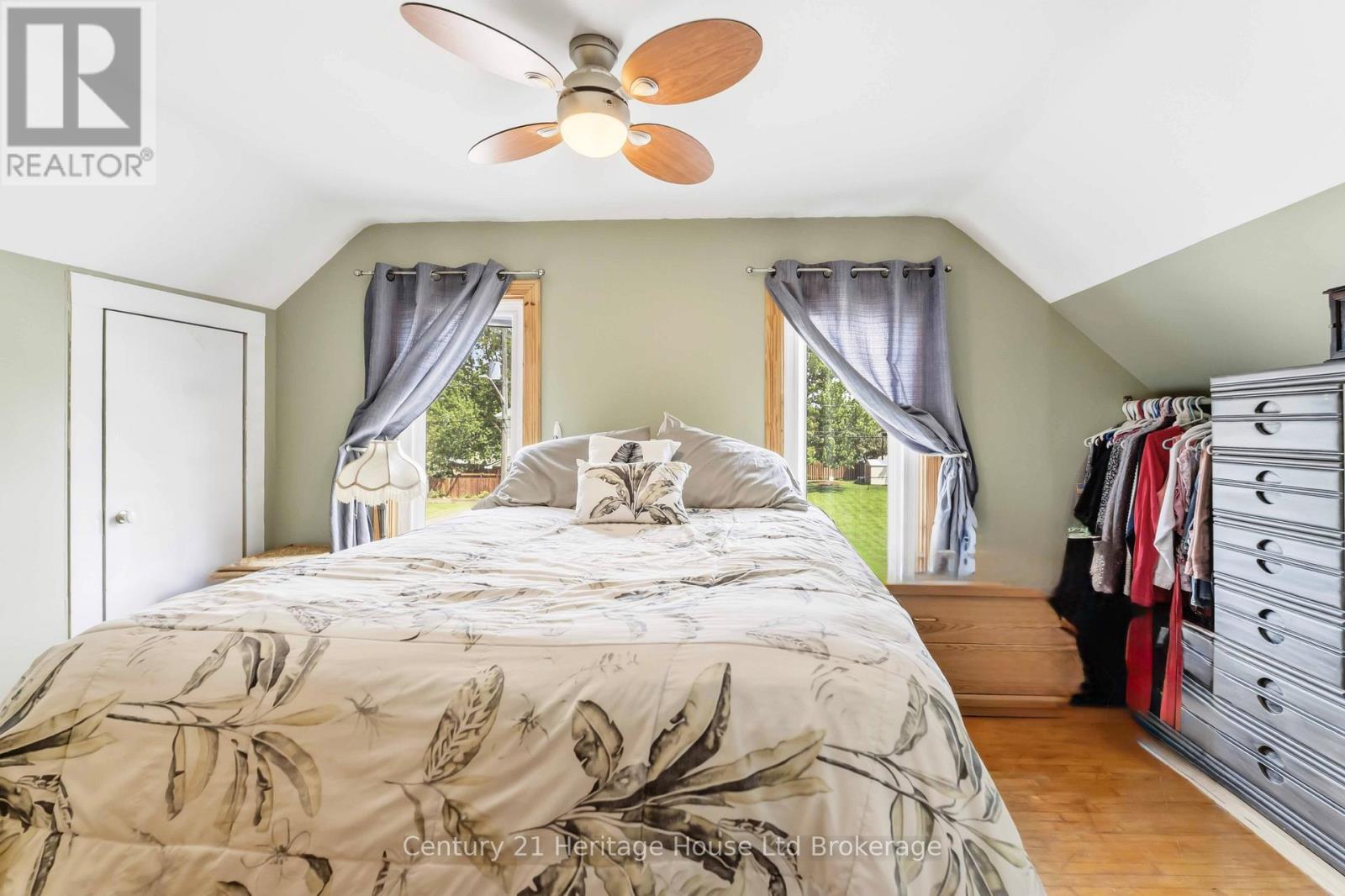34 HUMBOLDT PARKWAY - 18