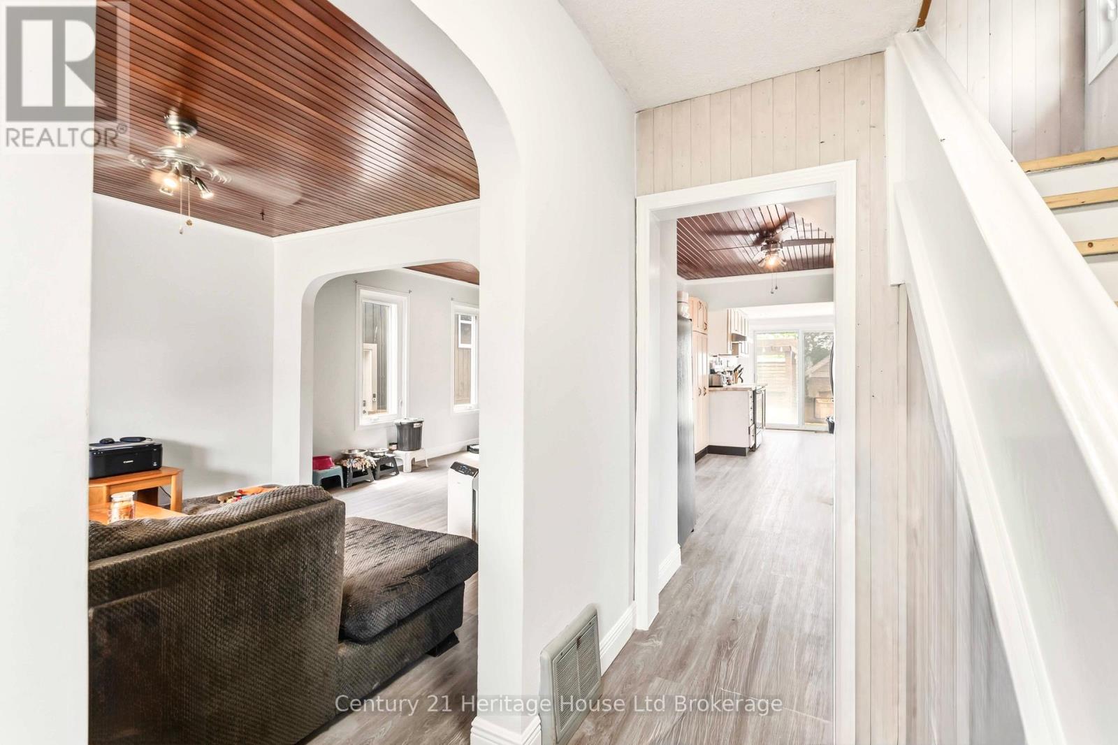 34 HUMBOLDT PARKWAY - 15
