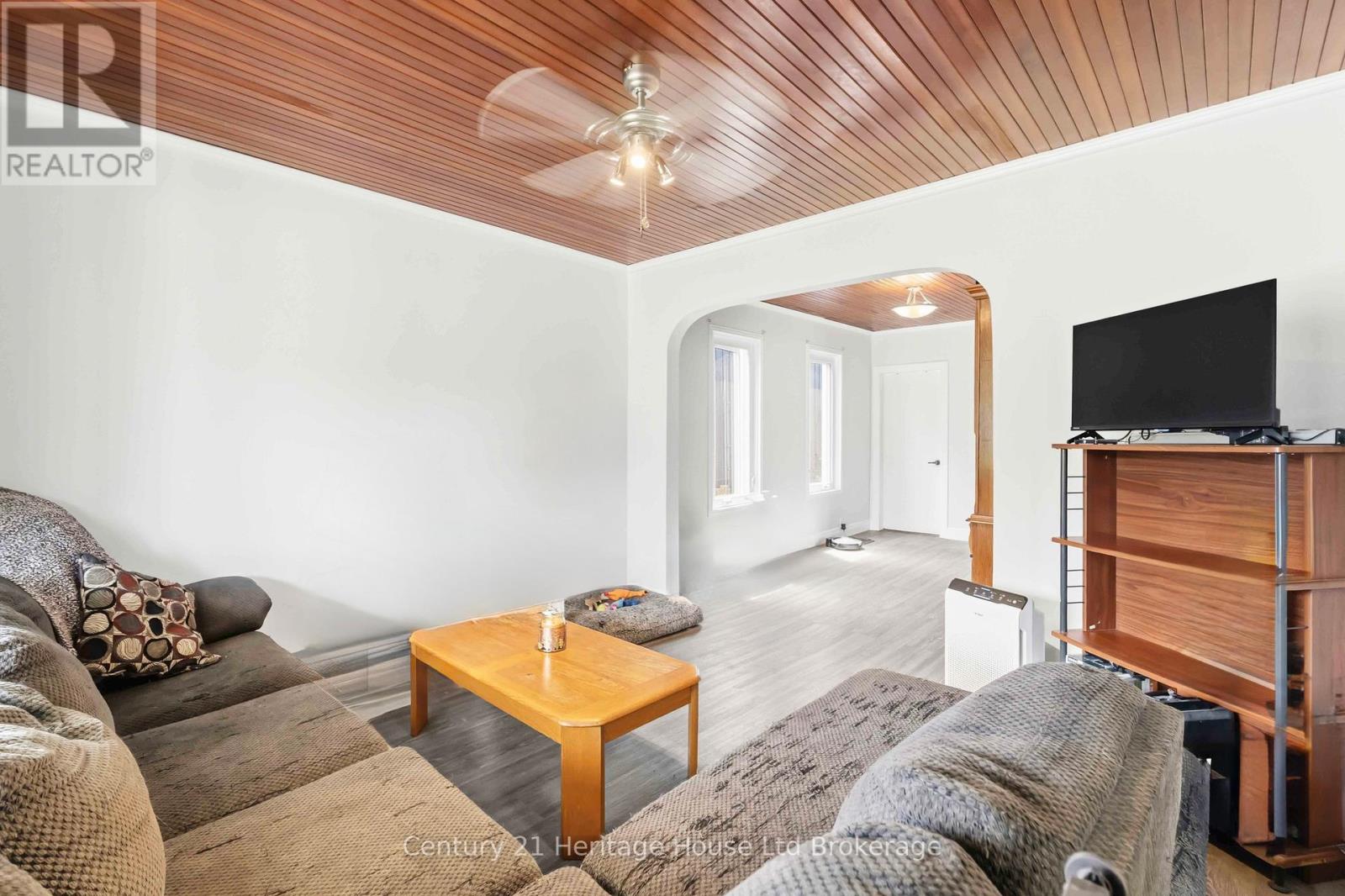 34 HUMBOLDT PARKWAY - 10