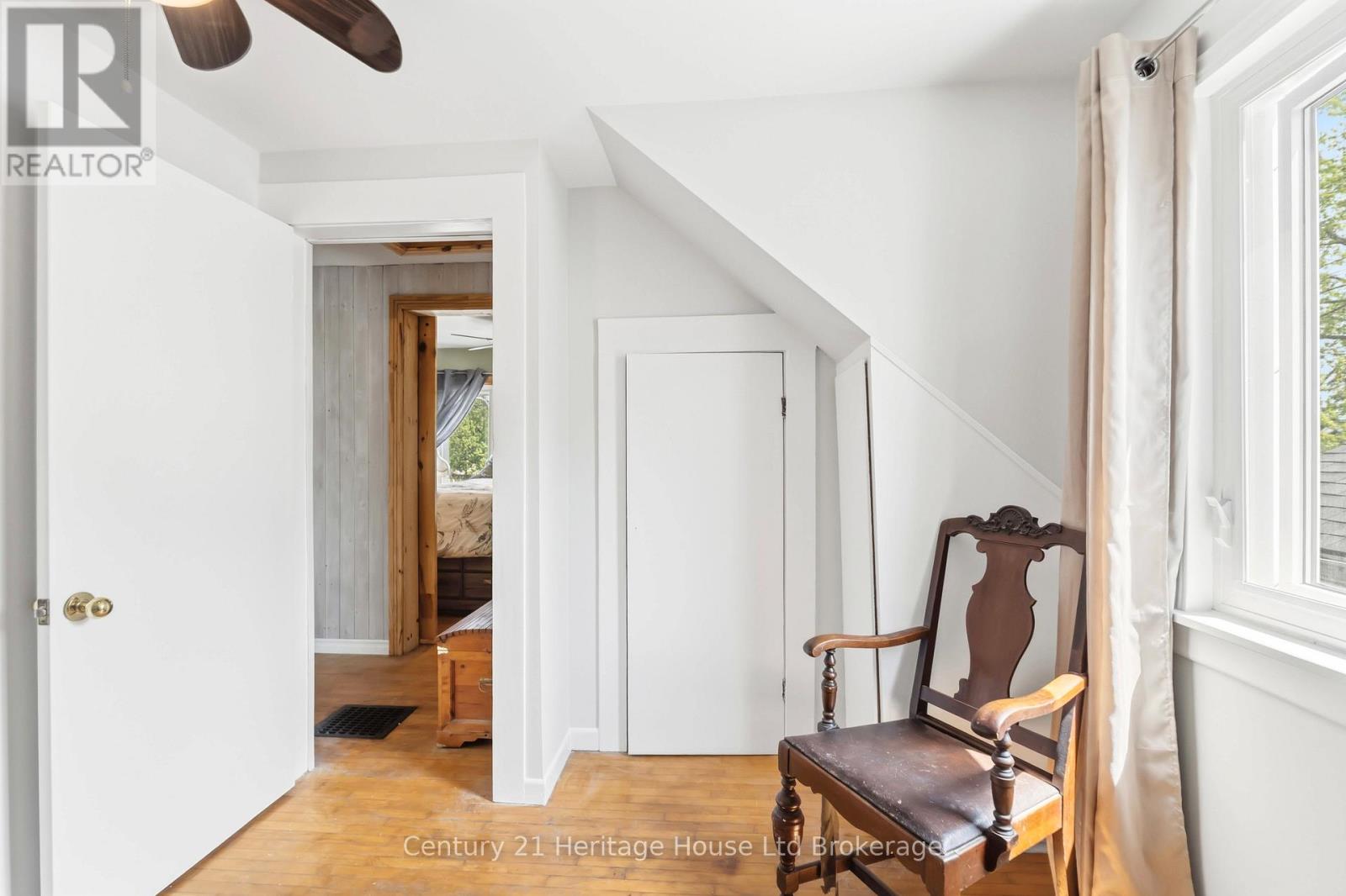 34 HUMBOLDT PARKWAY - 23