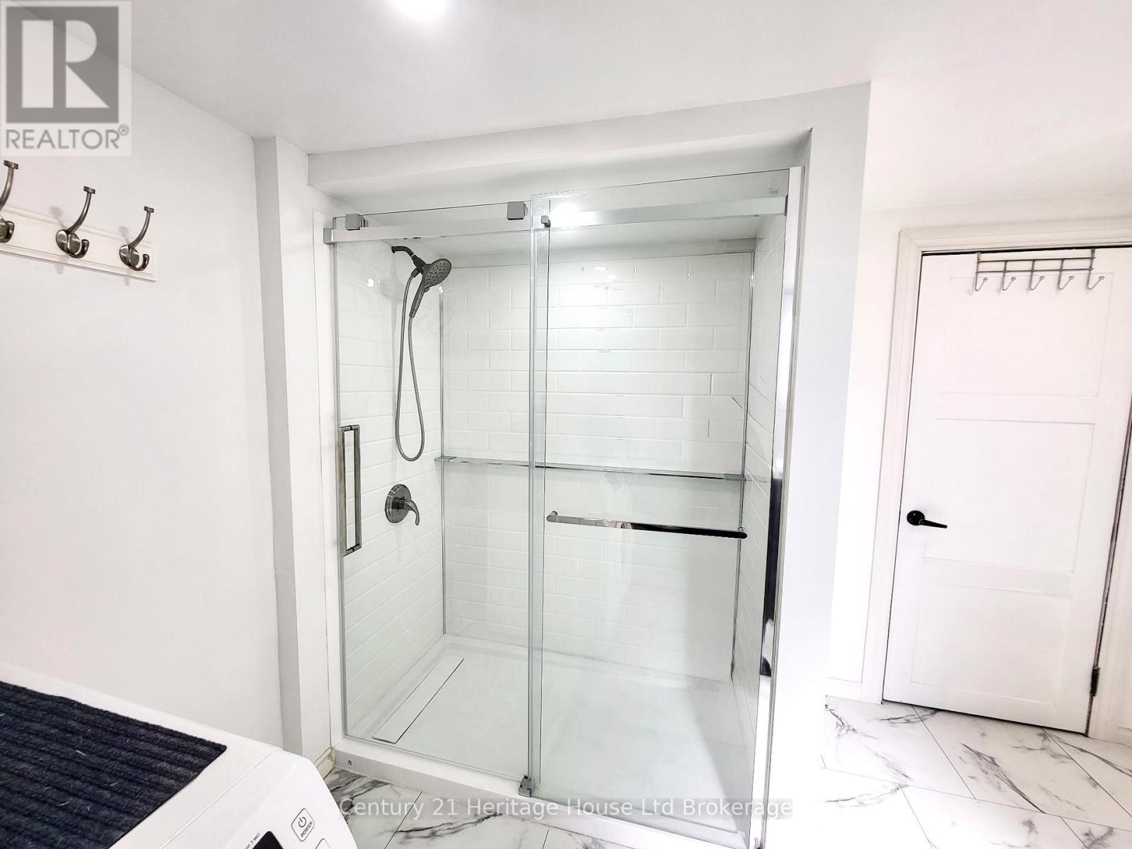 34 HUMBOLDT PARKWAY - 13