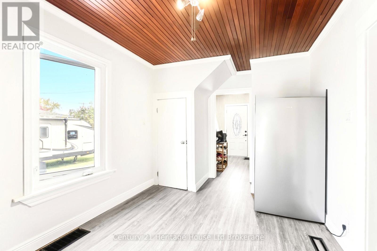 34 HUMBOLDT PARKWAY - 6