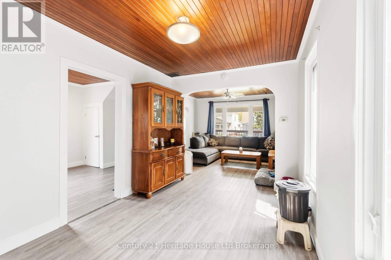 34 HUMBOLDT PARKWAY - 8