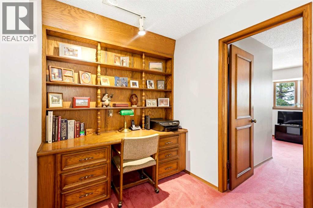 149 Edgehill Drive NW - 16