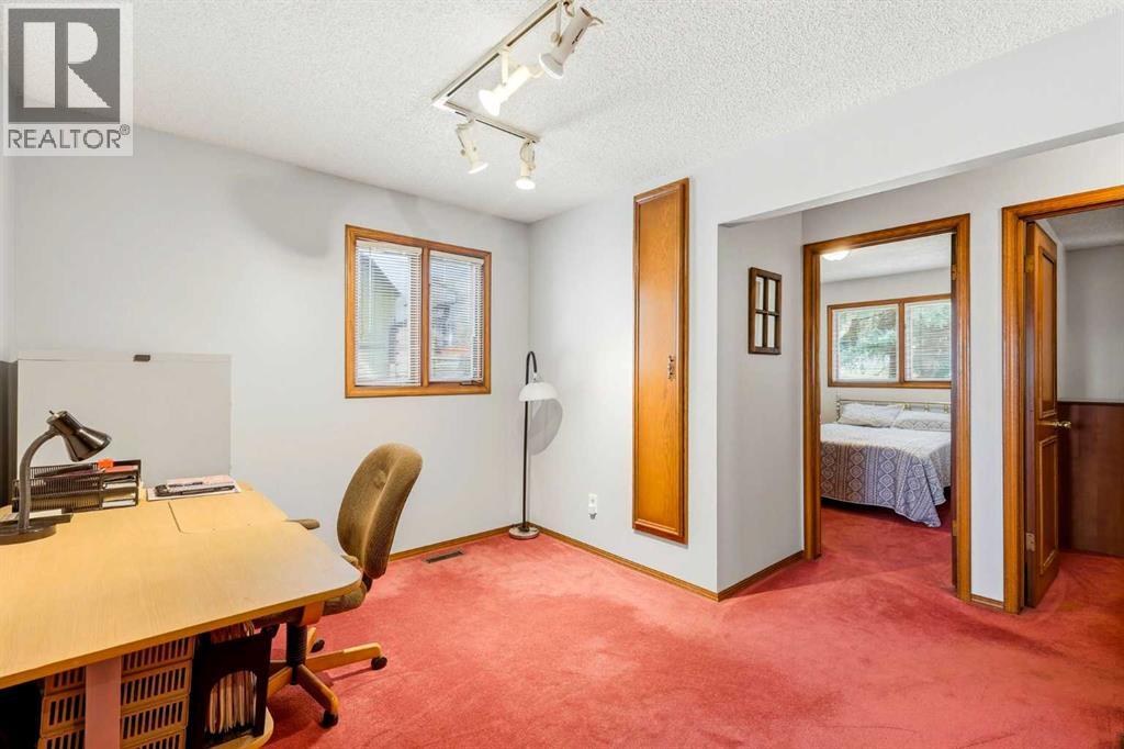 149 Edgehill Drive NW - 17