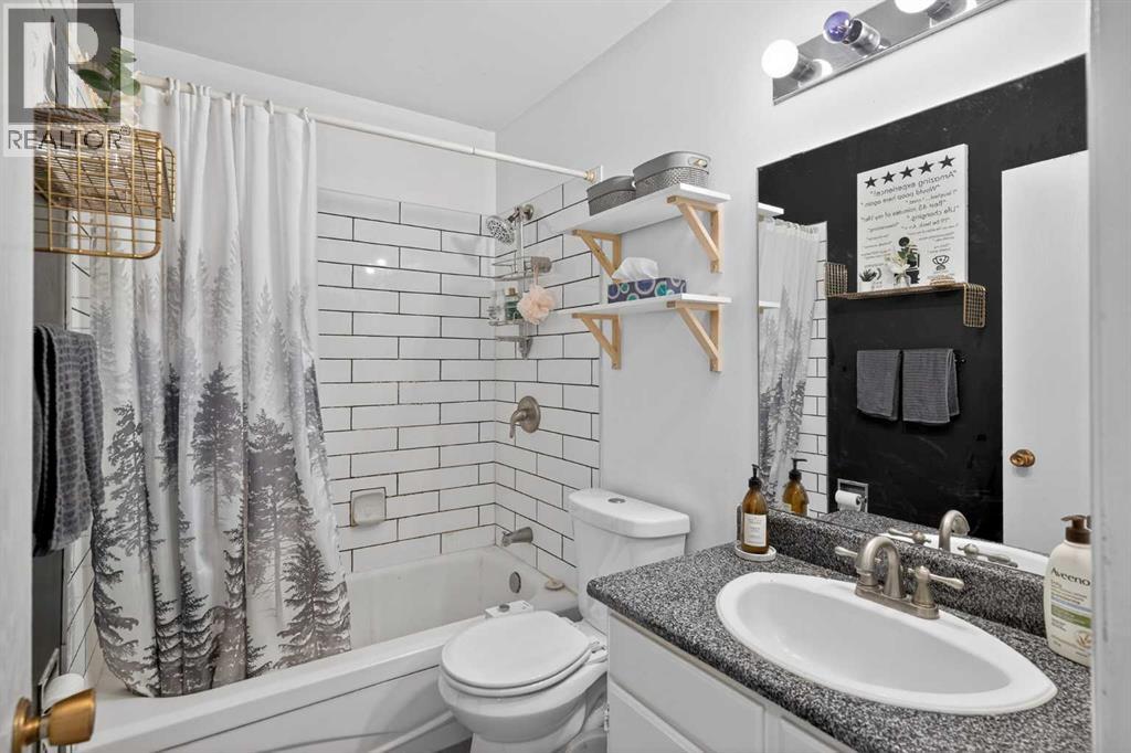 #28 6503 Ranchview Drive NW - 19