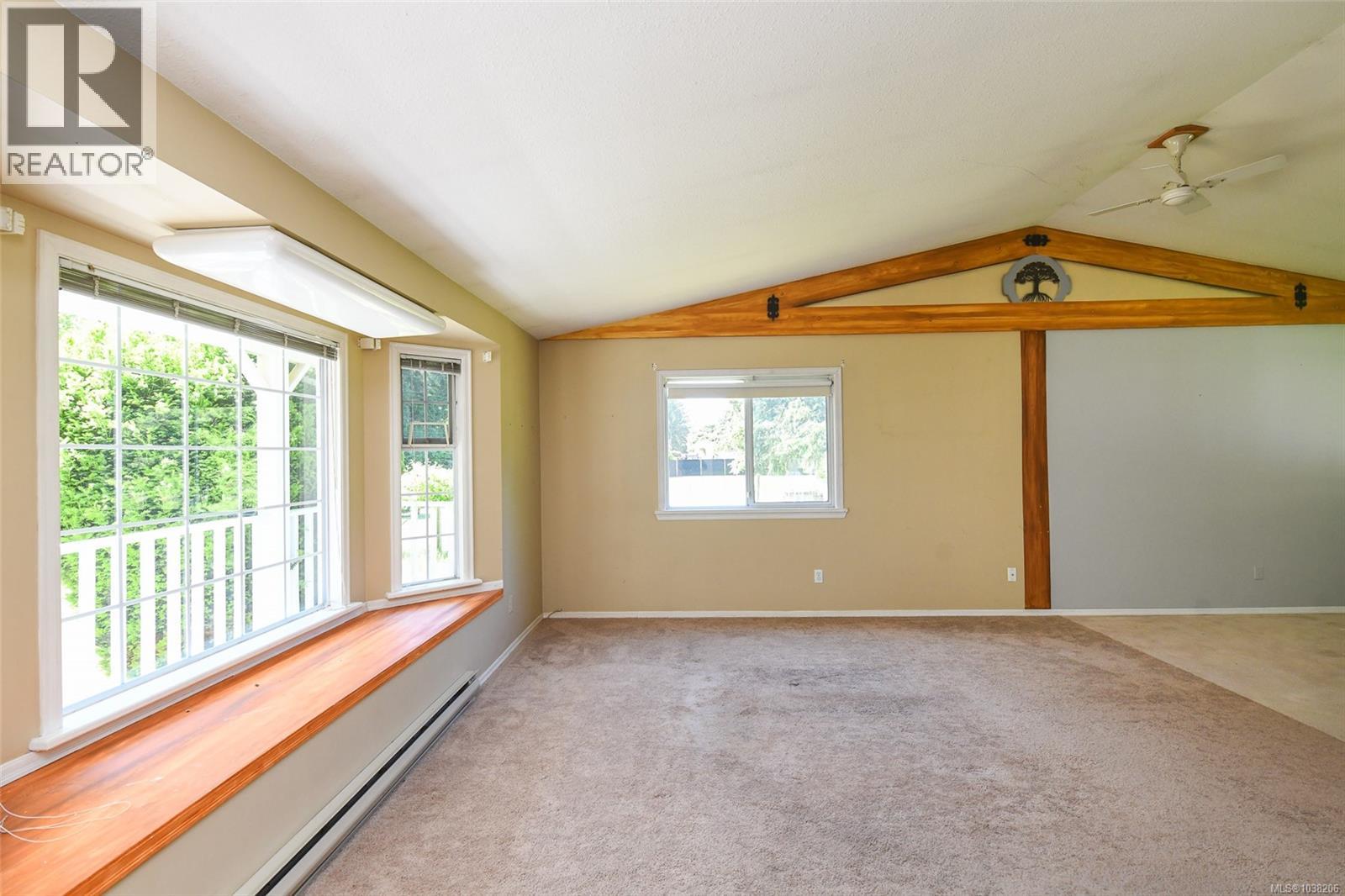 2410 Huband Rd - 24