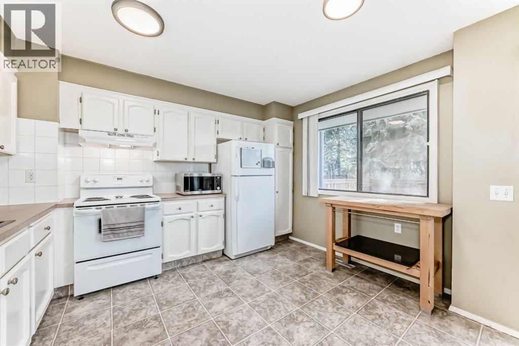 #10 3302 50 Street NW - Image 2