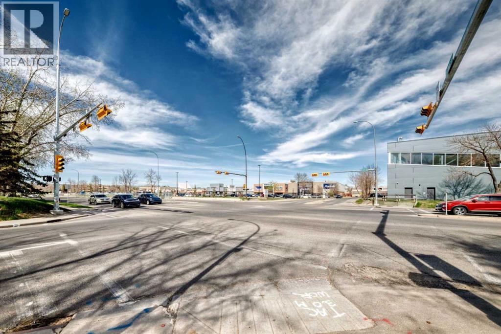#10 3302 50 Street NW - 47
