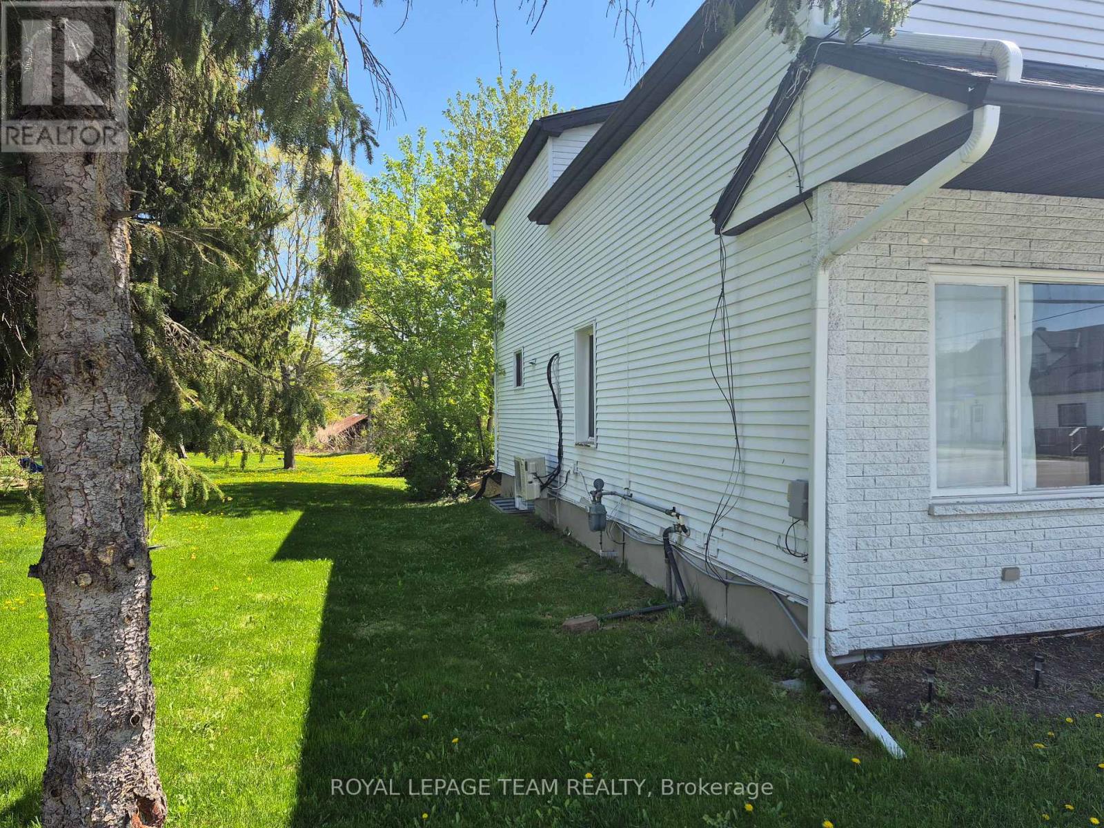3267 YORKS CORNERS ROAD S - 3
