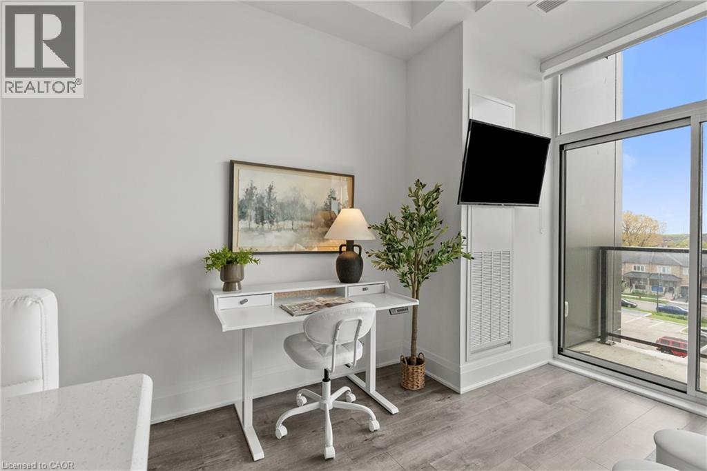 #417 450 DUNDAS Street E - 17
