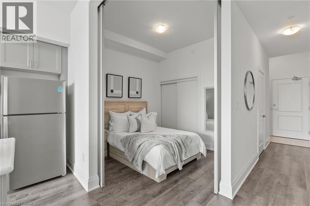 #417 450 DUNDAS Street E - 18