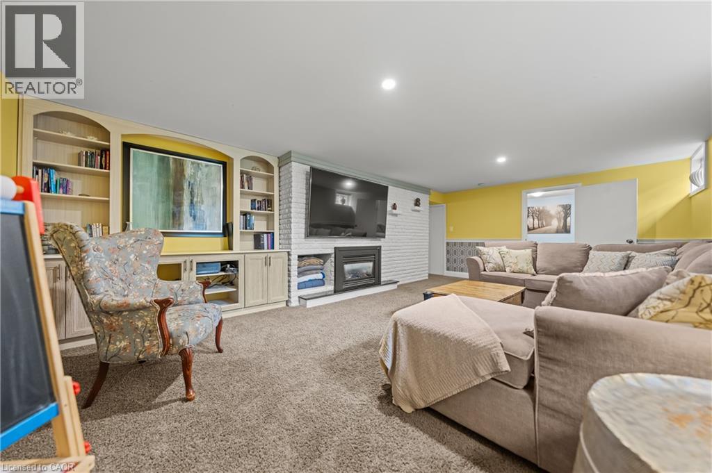 306 NORMANDY Avenue - 30