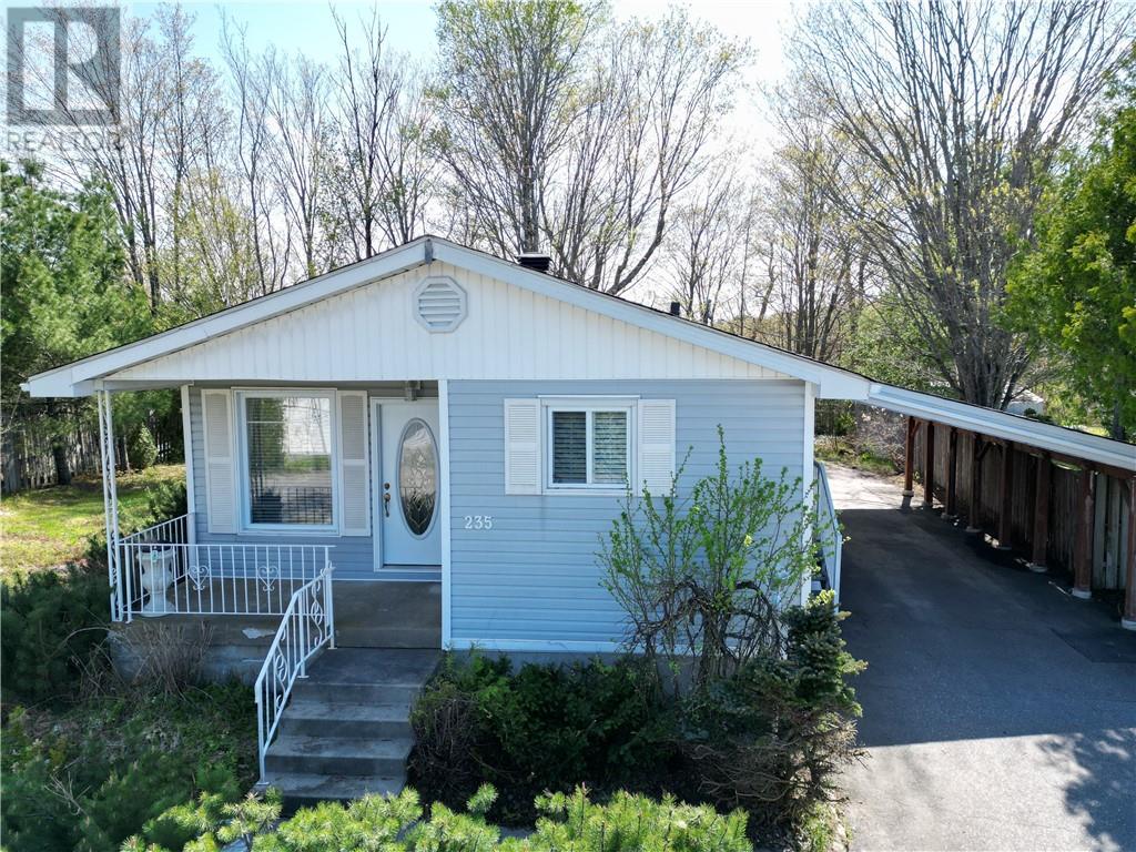 235 Mississauga Avenue - 1