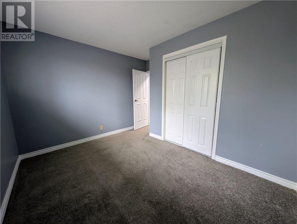 235 Mississauga Avenue - 12