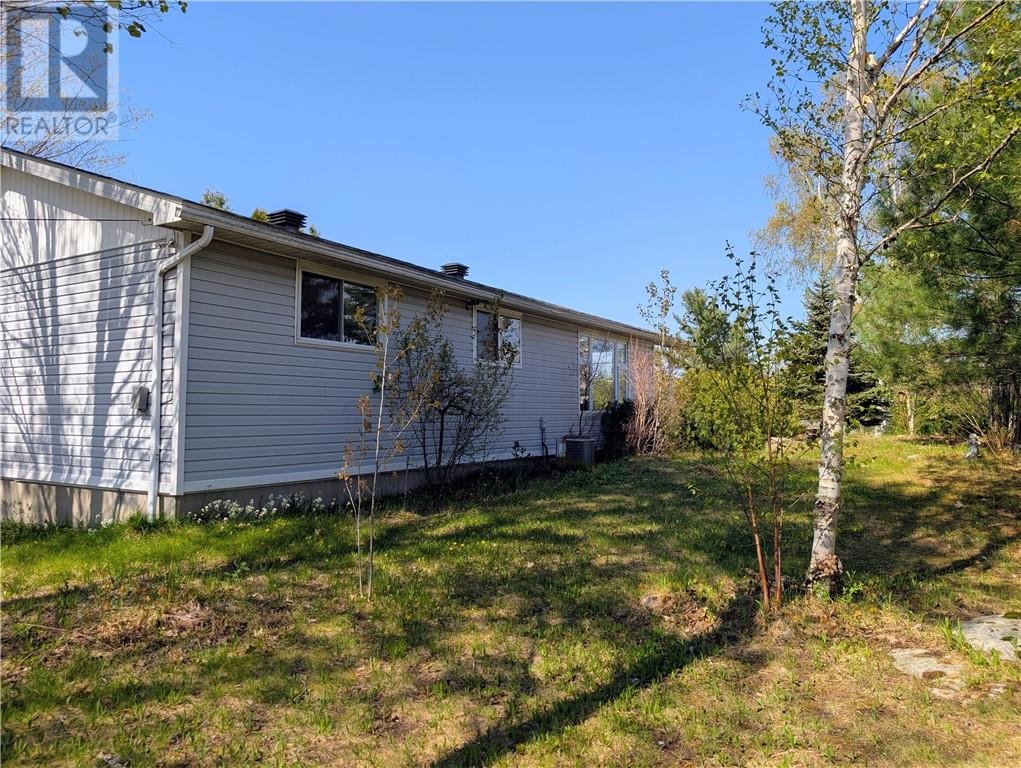 235 Mississauga Avenue - 19