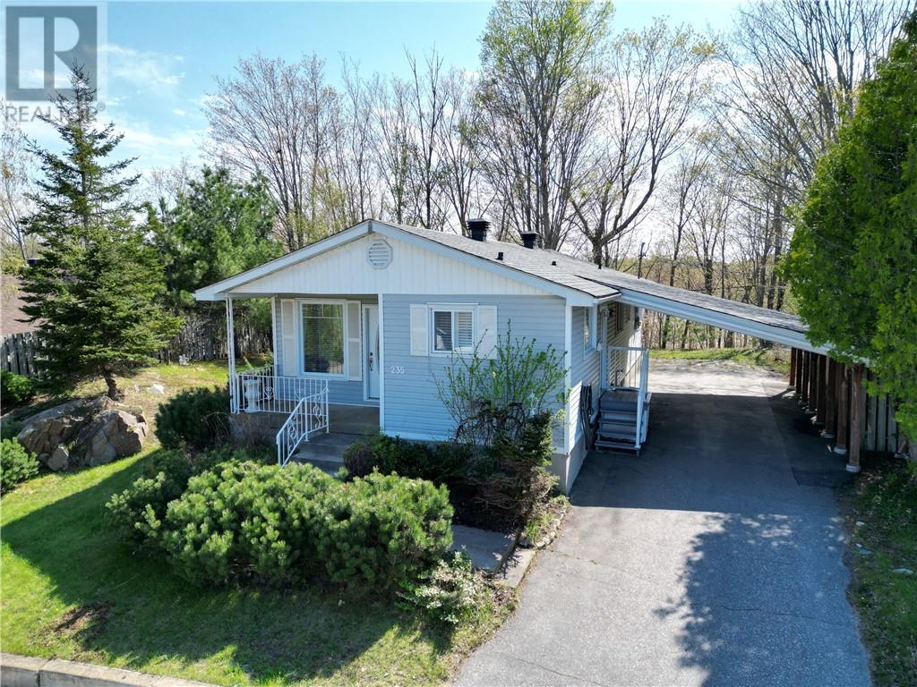 235 Mississauga Avenue - 2