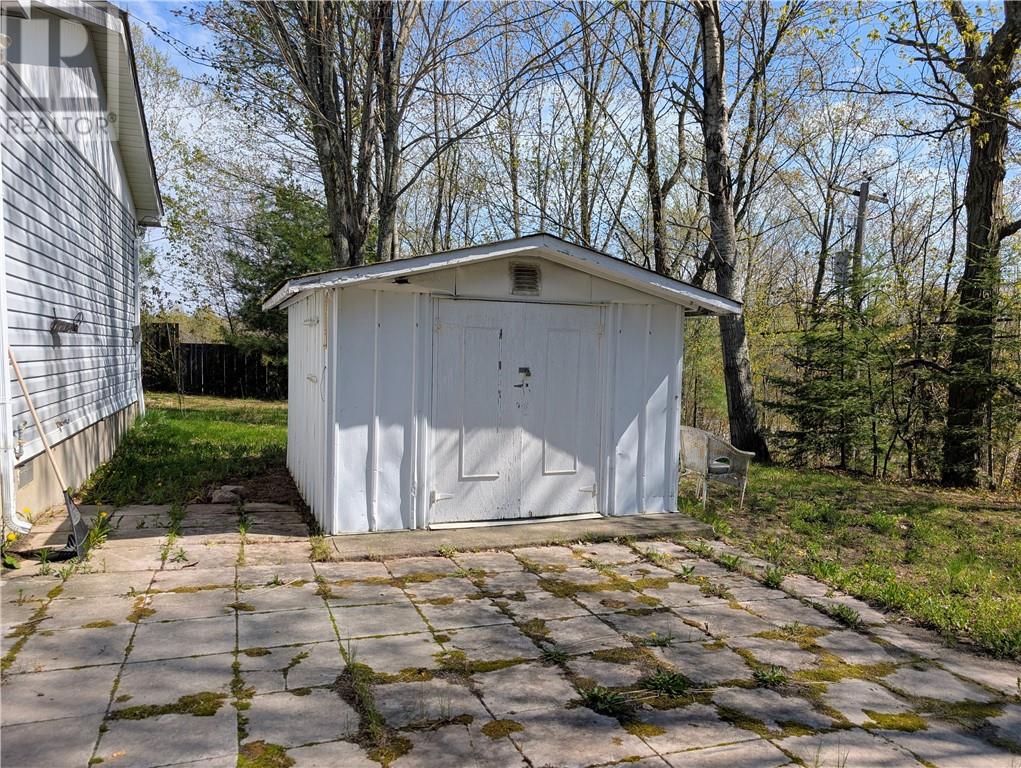 235 Mississauga Avenue - 21