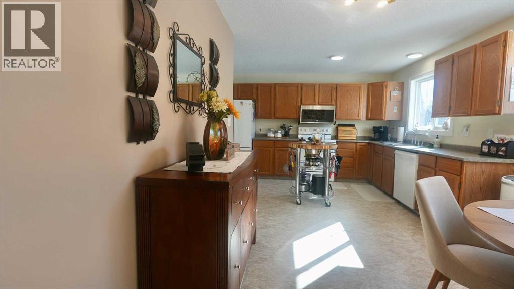 121, 842072 Range Road 241 — photo 27
