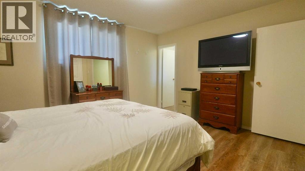 121, 842072 Range Road 241 — photo 38