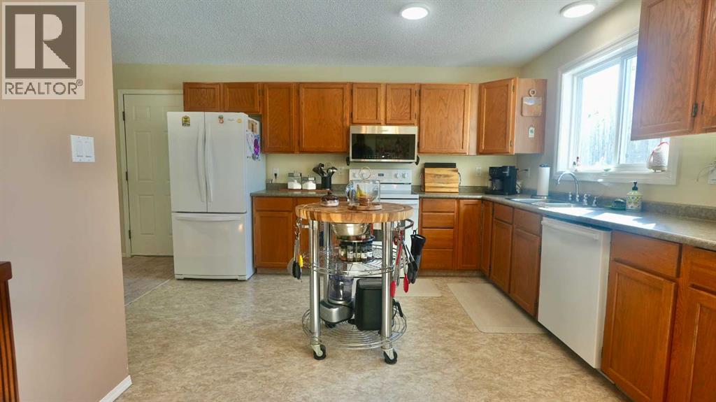 121, 842072 Range Road 241 — photo 25