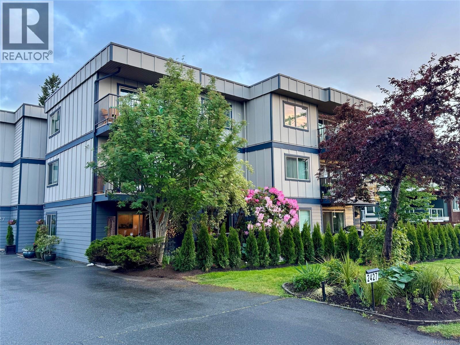 101 2427 Amherst Avenue, Sidney