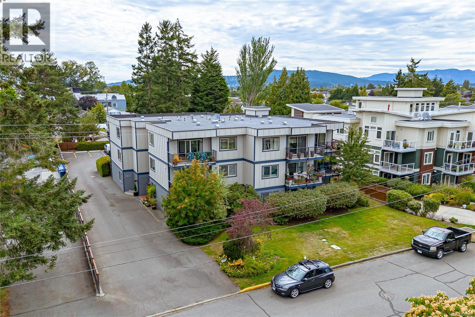 101 2427 Amherst Avenue, Sidney