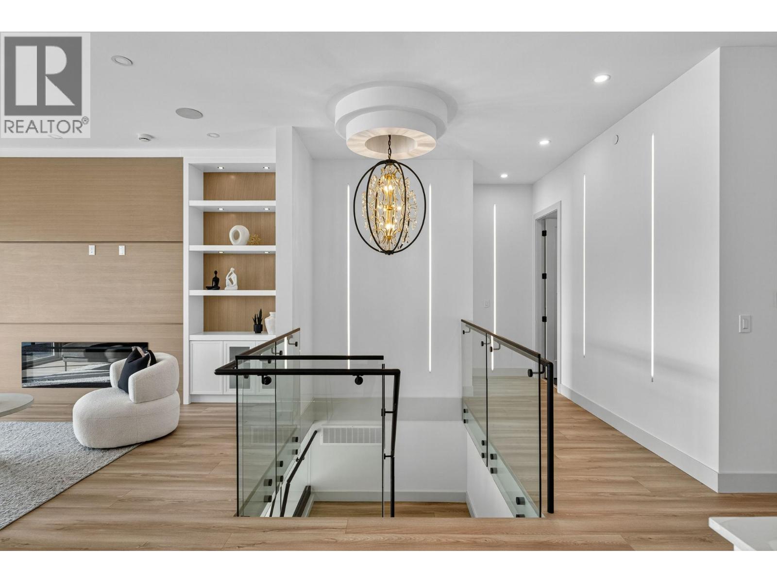 8932 Tavistock Road - 14
