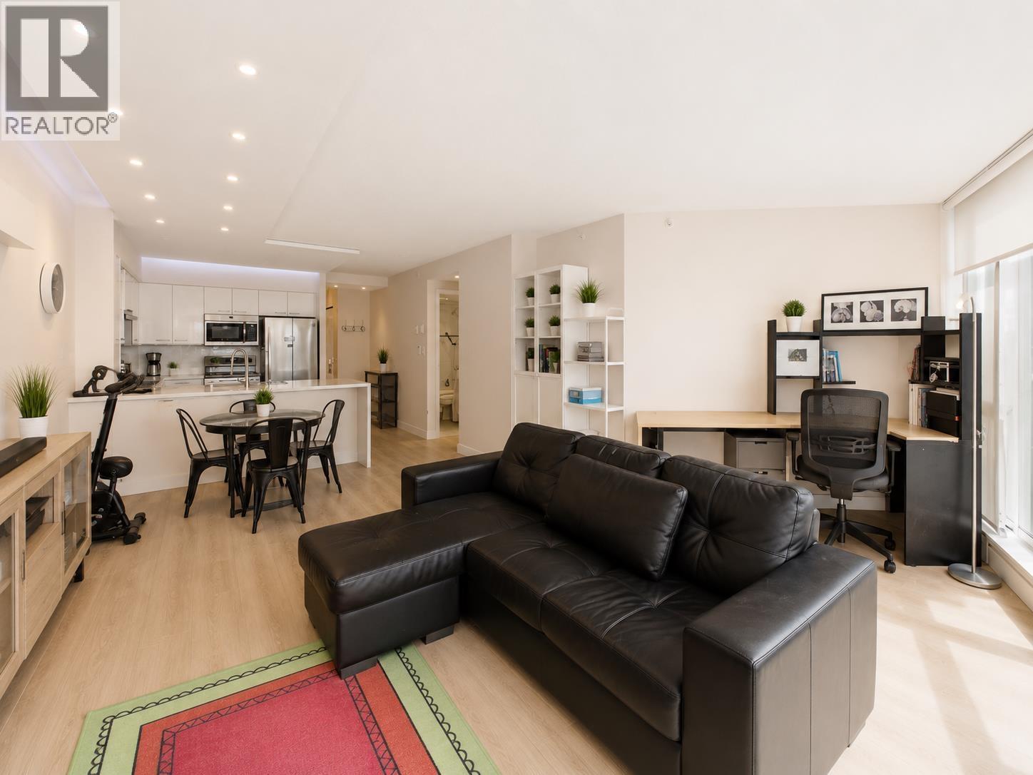 1802 6088 WILLINGDON Avenue - main photo