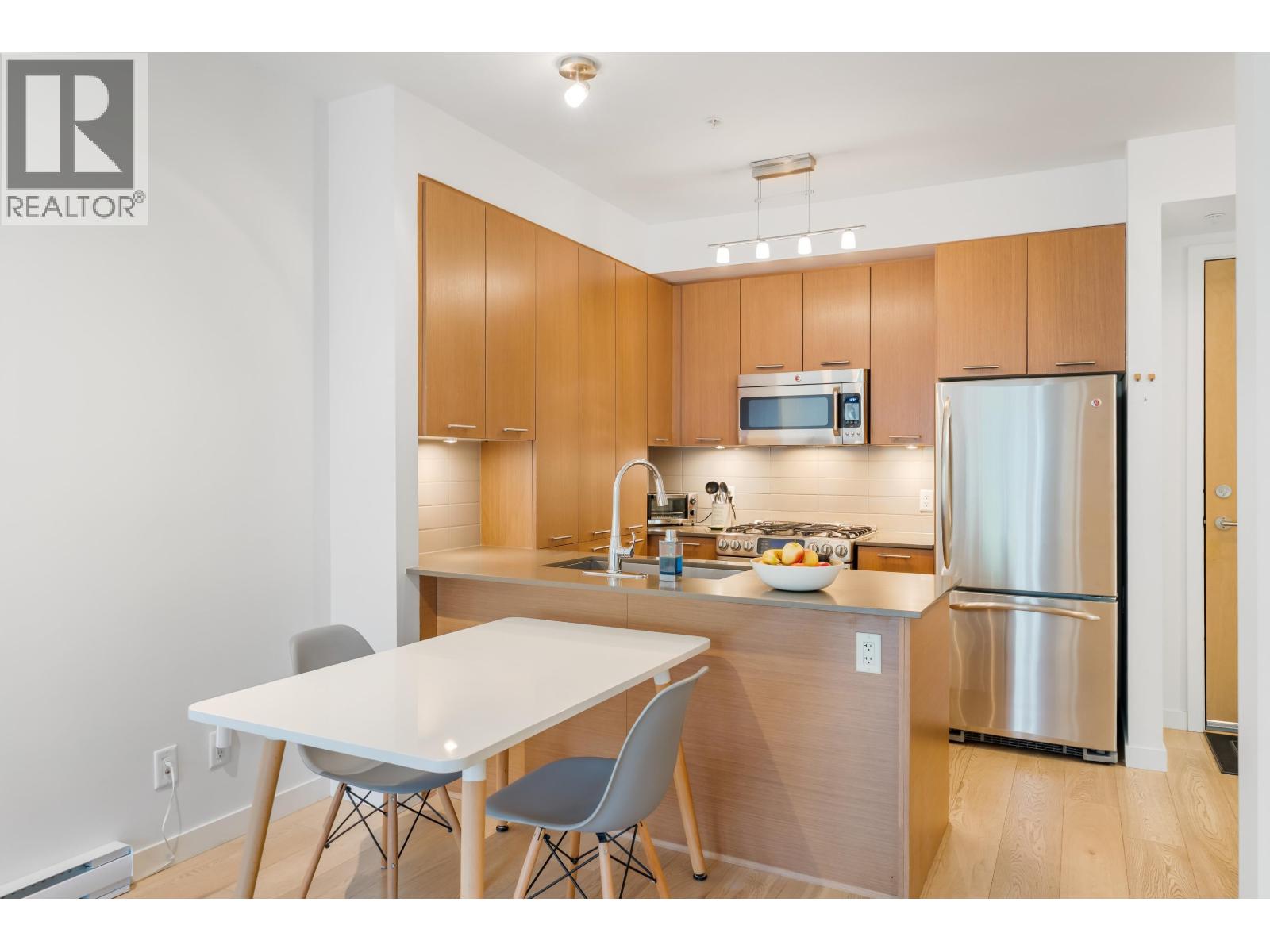 109 215 BROOKES Street - main photo