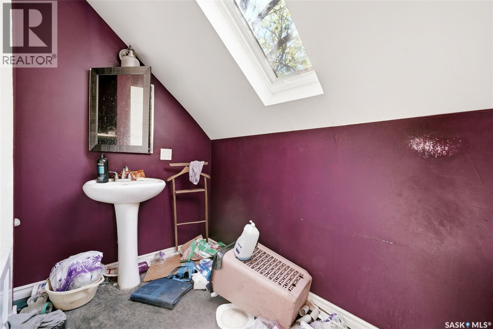 1355 Retallack STREET - 10