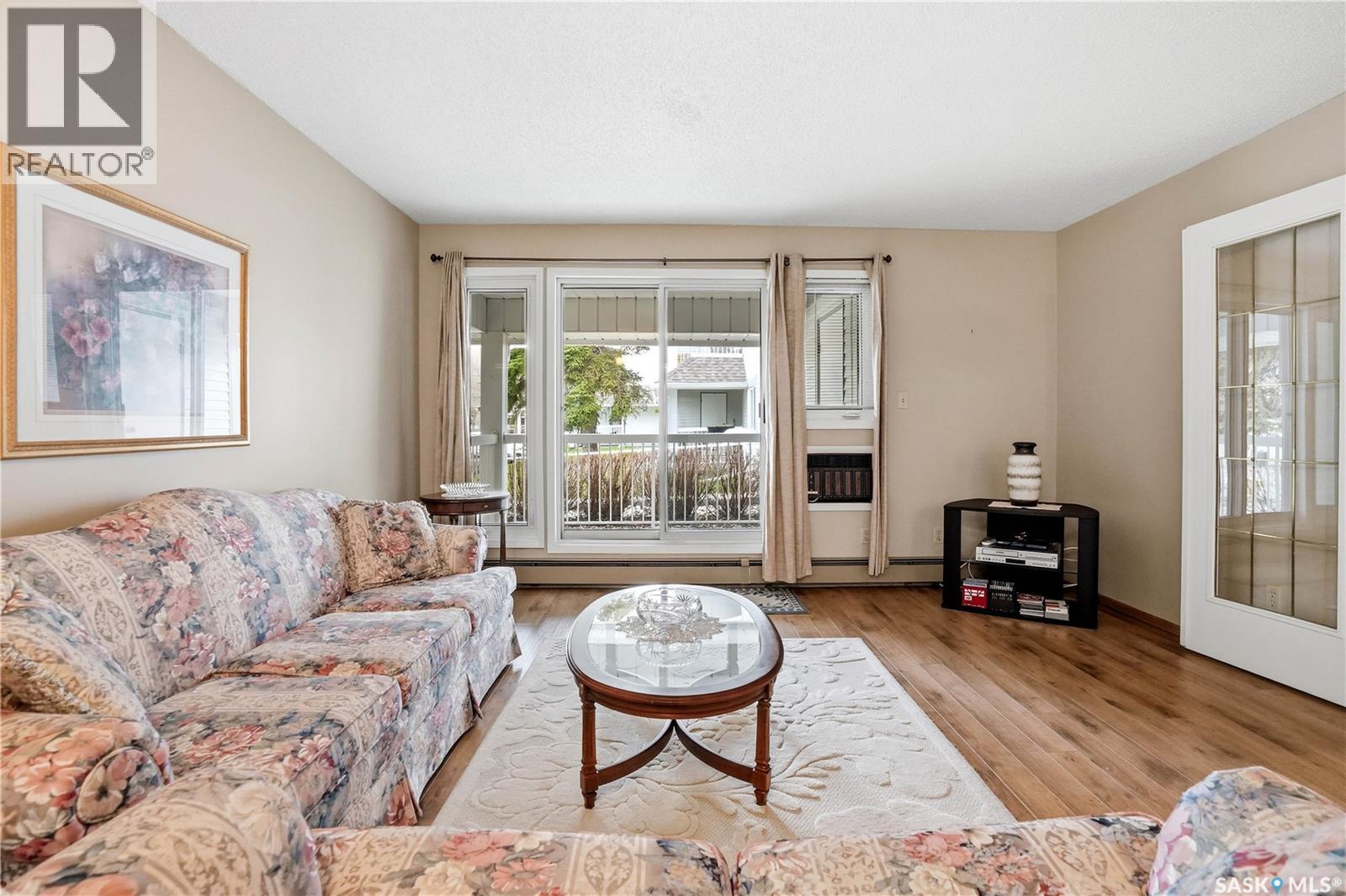 #134 960 Assiniboine AVENUE E - 16