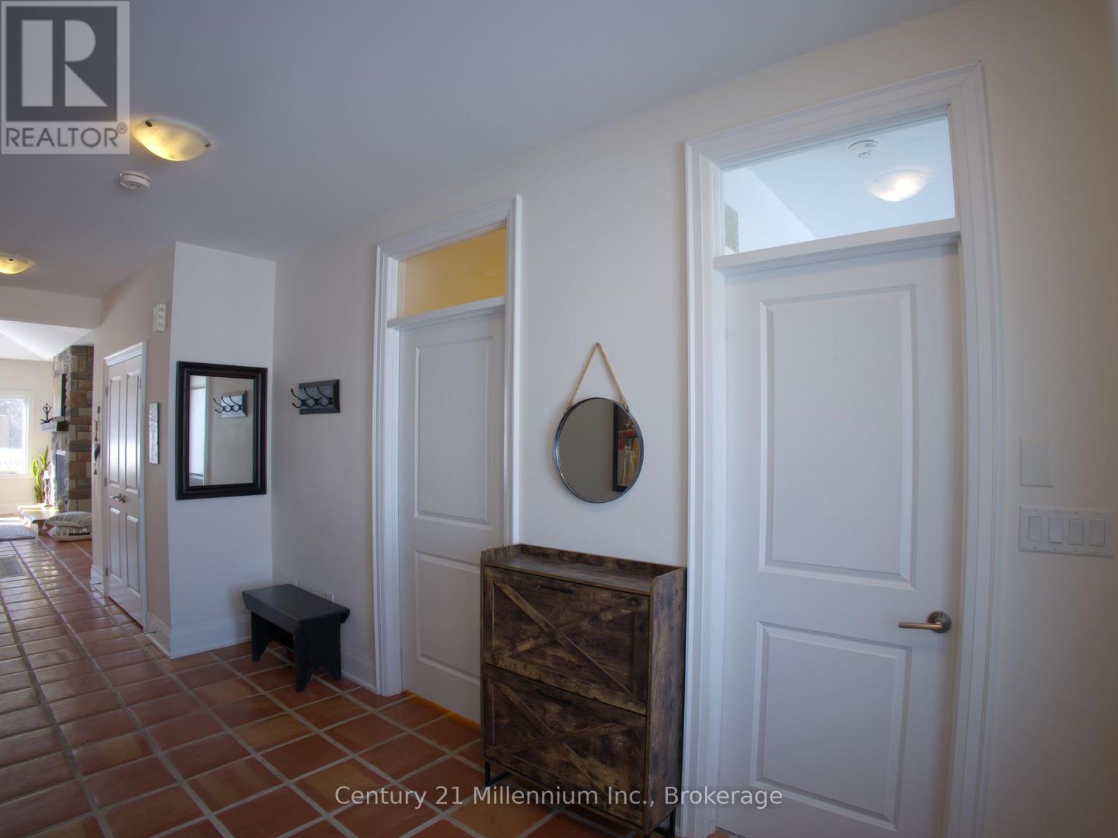 108 CREEKWOOD COURT - 4