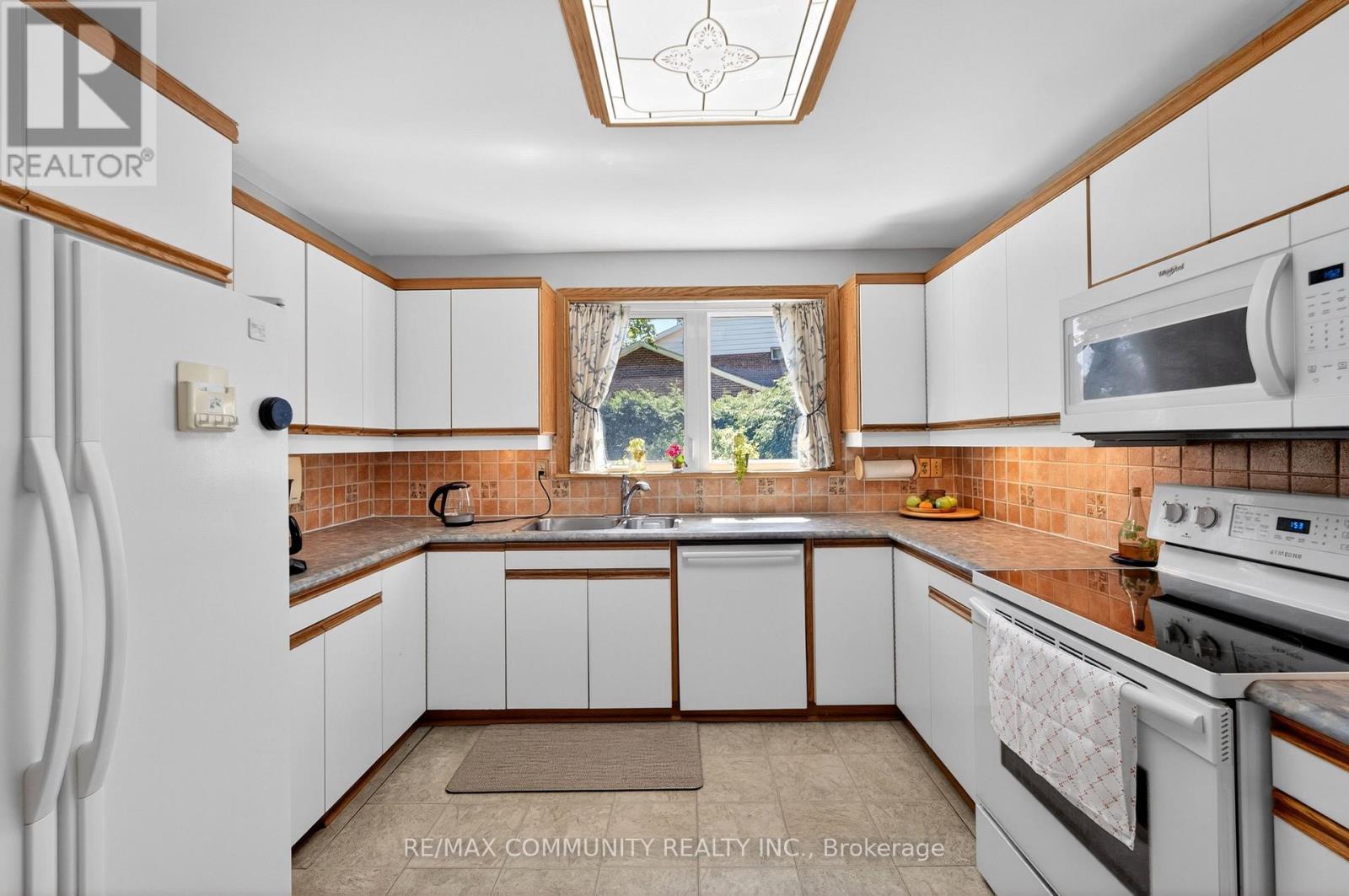 588 HUNTINGWOOD DRIVE - 15
