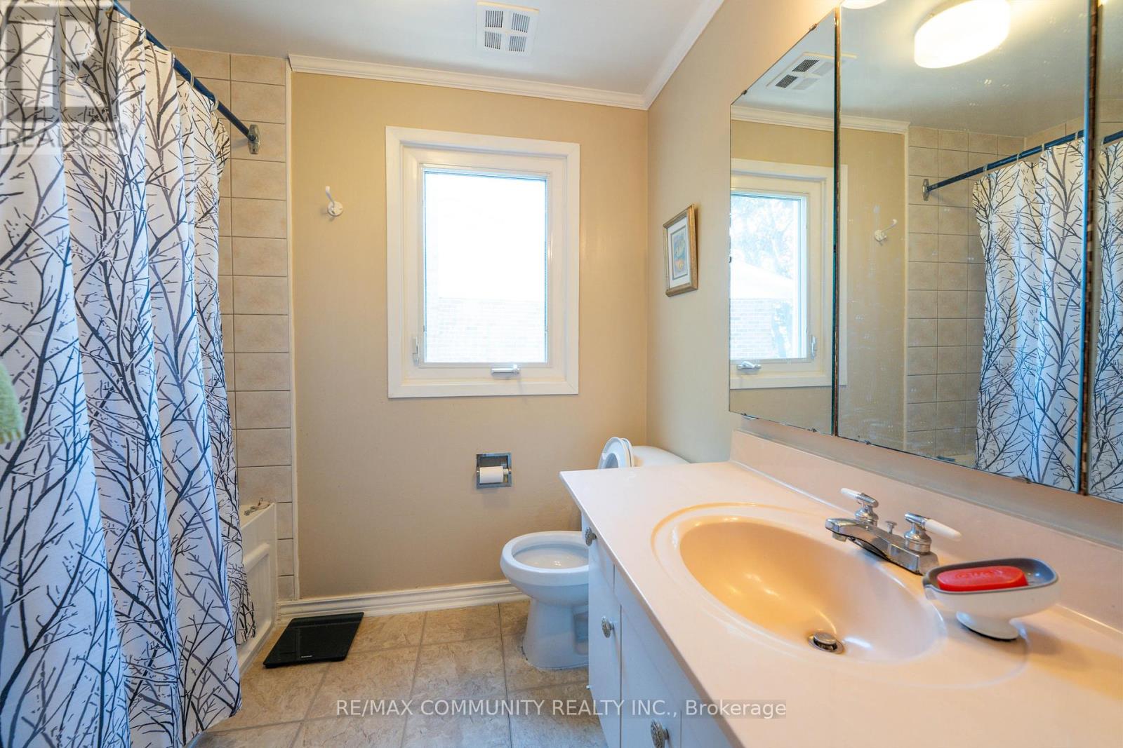 588 HUNTINGWOOD DRIVE - 28