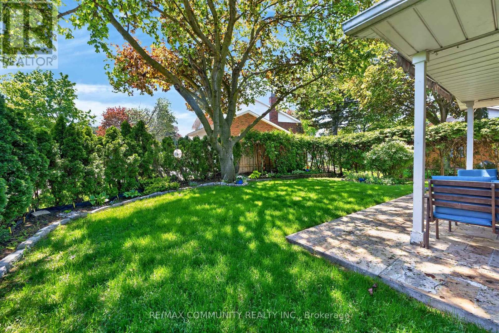 588 HUNTINGWOOD DRIVE - 39
