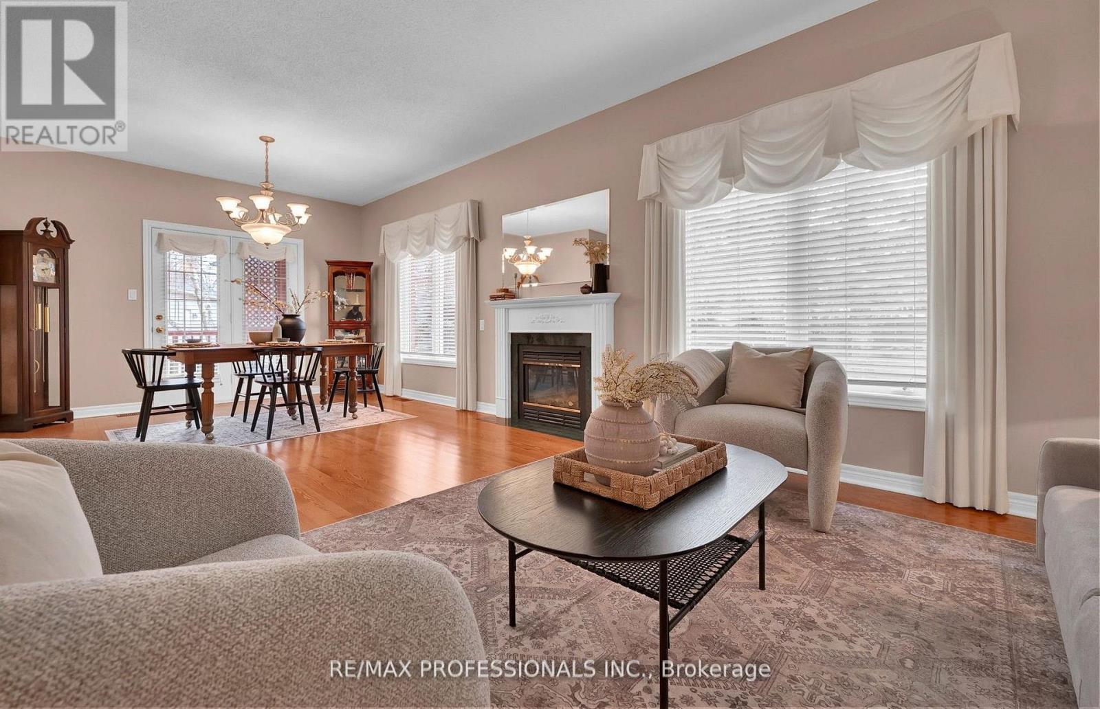96 WATERBURY CRESCENT - 9