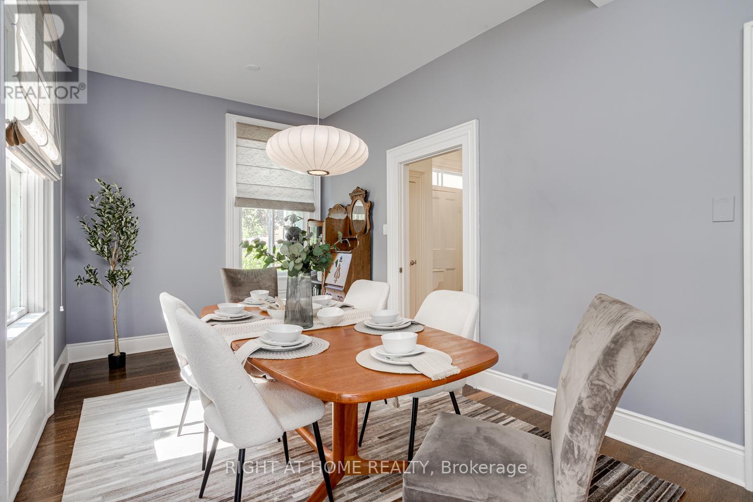 354 QUEEN STREET - 10