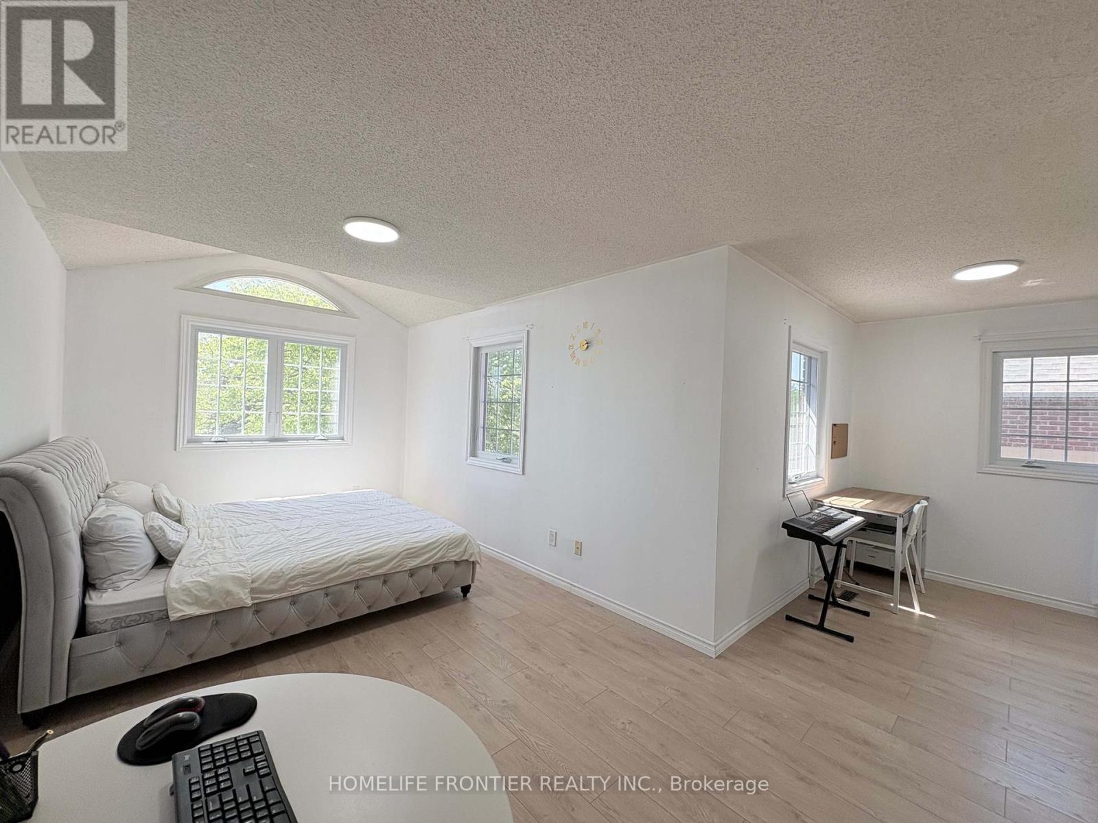 745 CARADONNA CRESCENT - 31