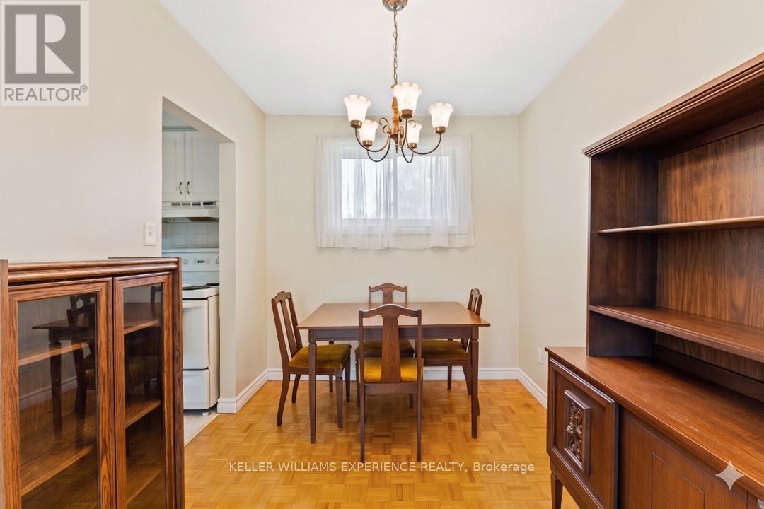27 LARKDALE CRESCENT - 10
