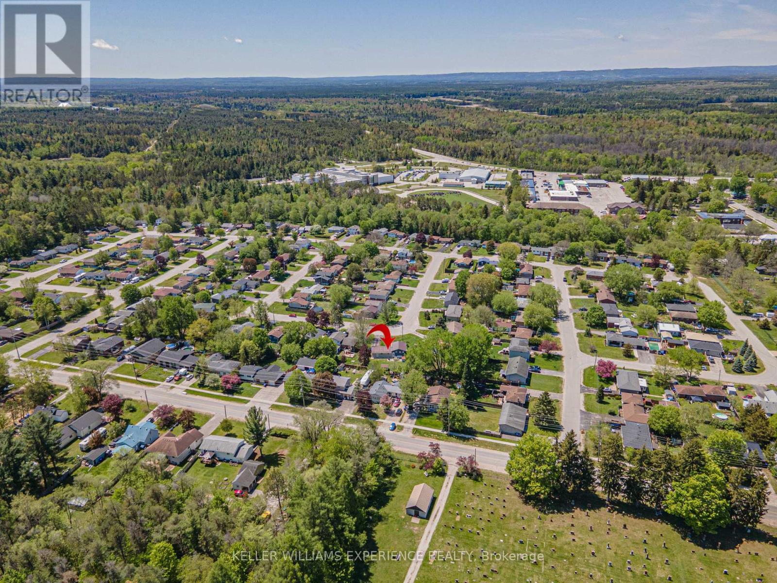 27 LARKDALE CRESCENT - 28